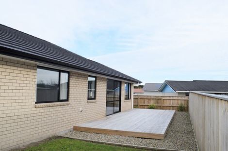 Photo of property in 3 Waihurihia Street, Otaki, 5512