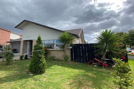Photo of property in 18 Whekau Drive, Takanini, 2112