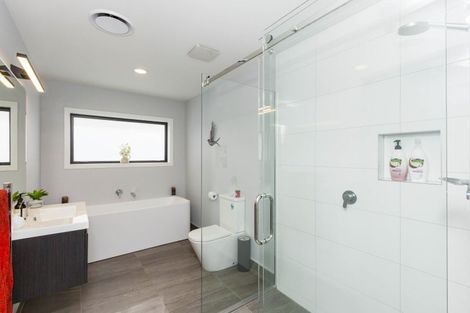 Photo of property in 23 Salisbury Crescent, Wallaceville, Upper Hutt, 5018