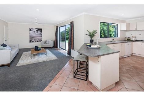 Photo of property in 15 Kilsyth Way, East Tamaki Heights, Auckland, 2016