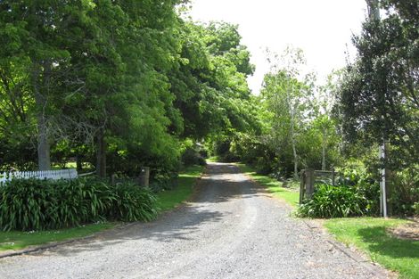 Photo of property in 30 Church Road, Ardmore, Papakura, 2582