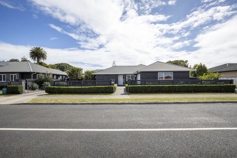 Photo of property in 5 Keene Drive, Bell Block, New Plymouth, 4312