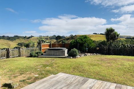 Photo of property in 2320 Awhitu Road, Awhitu, Waiuku, 2684