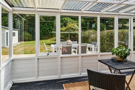 Photo of property in 48 Kiwi Crescent, Tawa, Wellington, 5028