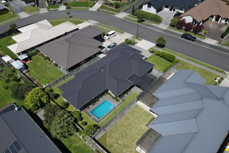 Photo of property in 8 Carlingford Rise, Dinsdale, Hamilton, 3204