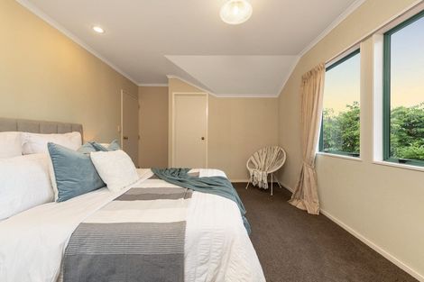 Photo of property in 5 Edgecumbe Way, Tauranga, 3110