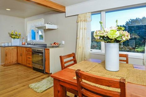 Photo of property in 5 Waverley Avenue, Glenfield, Auckland, 0629