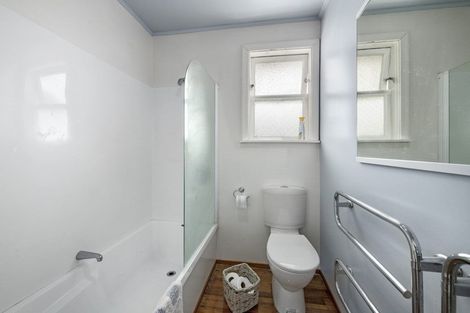 Photo of property in Heretaunga Flats, 4/652 Fergusson Drive, Trentham, Upper Hutt, 5018