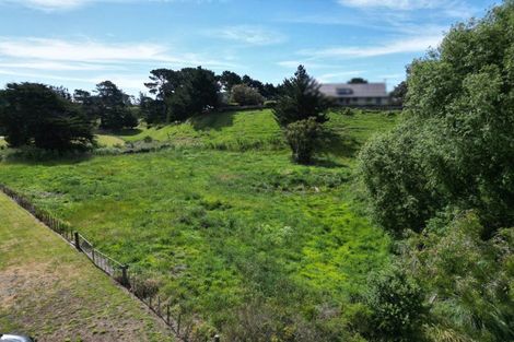 Photo of property in 35 Wylie Road, Foxton Beach, Foxton, 4891