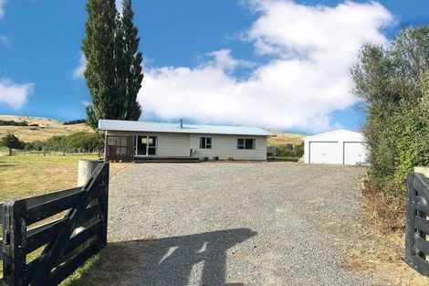 Photo of property in 334 Dannevirke Weber Road, Dannevirke, 4971