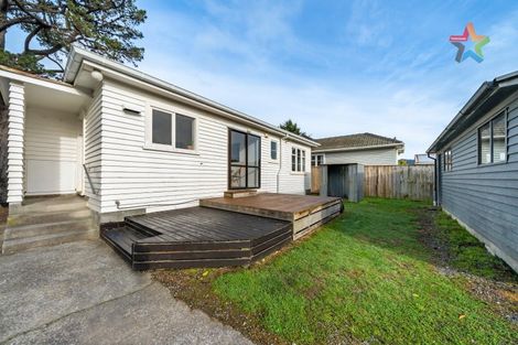 Photo of property in 24 Wainuiomata Road, Wainuiomata, Lower Hutt, 5014