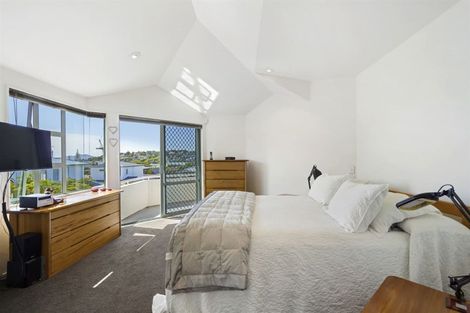 Photo of property in 2/2 Jutland Street, Mairangi Bay, Auckland, 0630