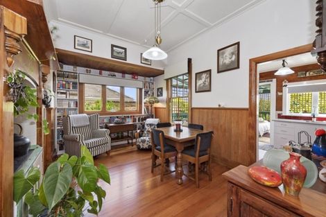 Photo of property in 106 Forest Lake Road, Forest Lake, Hamilton, 3200