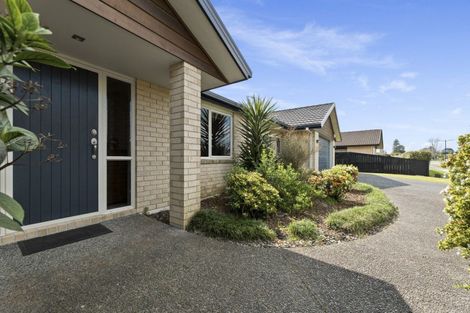 Photo of property in 1 Inverness Drive, Pyes Pa, Tauranga, 3112