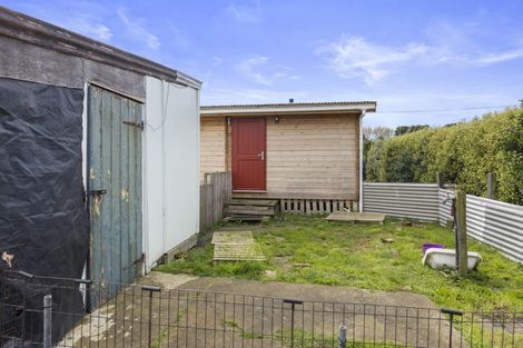 Photo of property in 10 King Street, Opunake, 4616