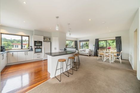 Photo of property in 8a Kiriwai Road, Paremata, Porirua, 5024