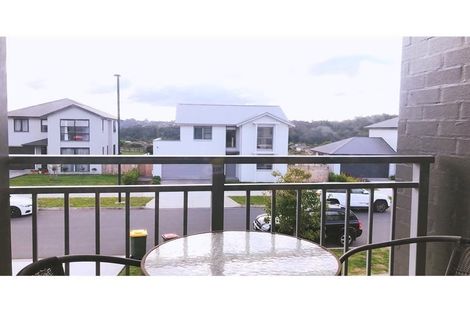 Photo of property in 68 Mackay Drive, Greenhithe, Auckland, 0632
