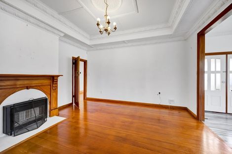 Photo of property in 21 Morrissey Street, Hawera, 4610