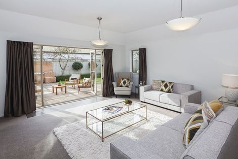 Photo of property in 152 Ilam Road, Ilam, Christchurch, 8041