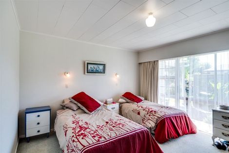 Photo of property in 22 Roskilda Crescent, Taradale, Napier, 4112