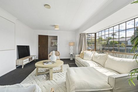 Photo of property in 10 Ainslee Street, Highlands Park, New Plymouth, 4312