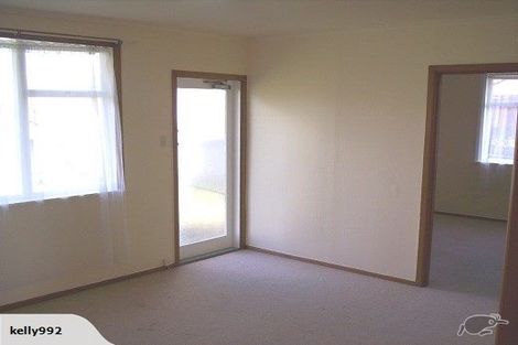 Photo of property in 26 Eastglen Road, Glen Eden, Auckland, 0602