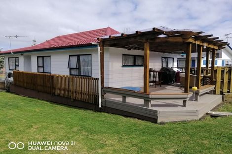Photo of property in 221 Mahia Road, Wattle Downs, Auckland, 2103