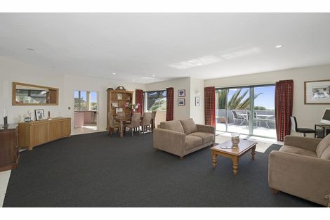 Photo of property in 191 Marine Parade, New Brighton, Christchurch, 8083