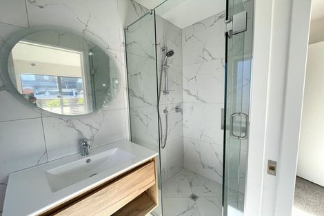 Photo of property in 30 Benchmark Drive, Massey, Auckland, 0614