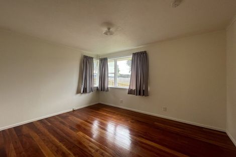 Photo of property in 2/42 Bruce Road, Glenfield, Auckland, 0629