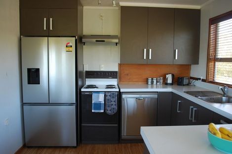 Photo of property in 5 Richmond Avenue, Richmond Heights, Taupo, 3330