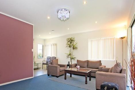 Photo of property in 2/14 Leven Lane, Totara Heights, Auckland, 2105