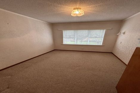 Photo of property in 12 Karaka Street, New Lynn, Auckland, 0600