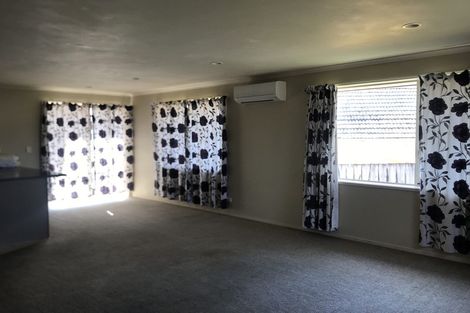 Photo of property in 1a Caen Road, Panmure, Auckland, 1072