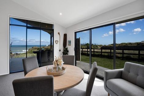 Photo of property in 288 Tai Road, Opunake, 4681