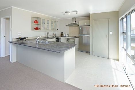 Photo of property in 108 Reeves Road, Pakuranga Heights, Auckland, 2010