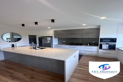 Photo of property in 14 Irongate Avenue, Ranui, Auckland, 0612