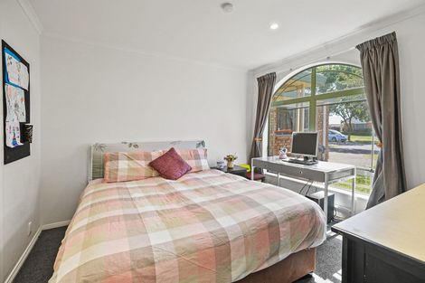 Photo of property in 6 Bouverie Crescent, Flagstaff, Hamilton, 3210