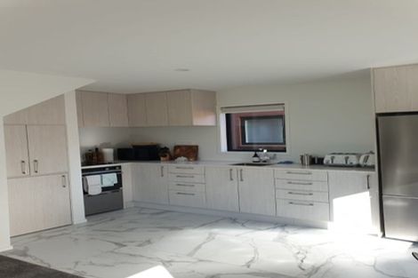 Photo of property in 11/79 Taikata Road, Te Atatu Peninsula, Auckland, 0610