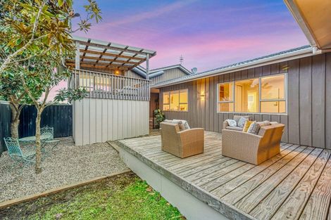 Photo of property in 12 Davita Place, Farm Cove, Auckland, 2012