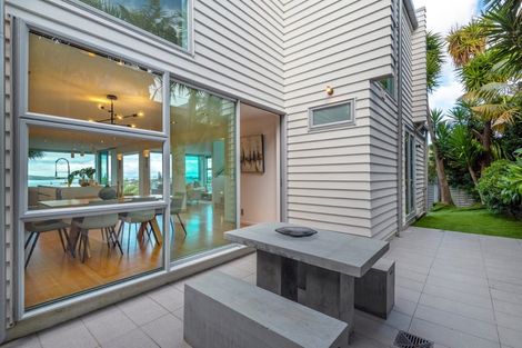 Photo of property in 49 Parr Terrace, Castor Bay, Auckland, 0620