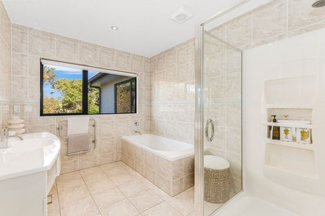 Photo of property in 501 Grays Road, Pauatahanui, Porirua, 5381