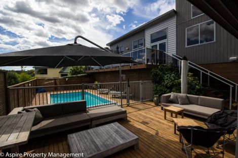 Photo of property in 92 Pemberton Avenue, Bayview, Auckland, 0629
