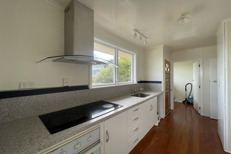 Photo of property in 2/42 Bruce Road, Glenfield, Auckland, 0629