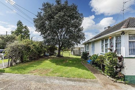 Photo of property in 35 Torino Street, Point England, Auckland, 1072