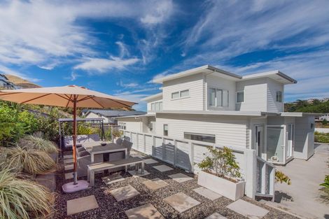 Photo of property in 5 Farnworth Terrace, Churton Park, Wellington, 6037