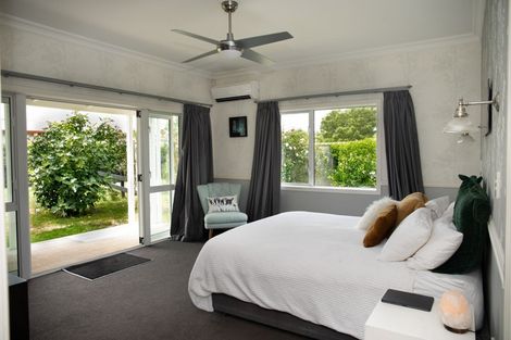 Photo of property in 10 Maple Lane, Martinborough, 5711