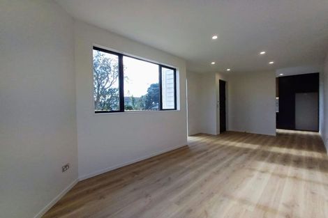 Photo of property in 1/2 Maxwelton Drive, Mairangi Bay, Auckland, 0630