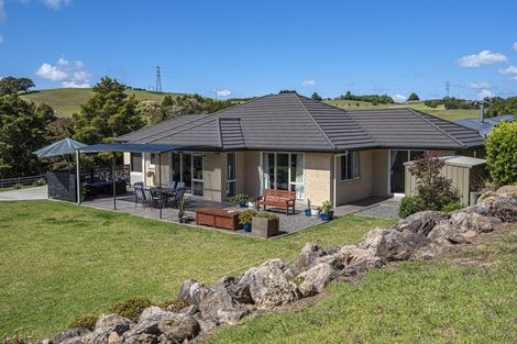 Photo of property in 17 Catherin Servant Close, Maunu, Whangarei, 0110