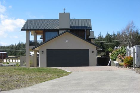 Photo of property in 113 Kahotea Drive, Motuoapa, 3382
